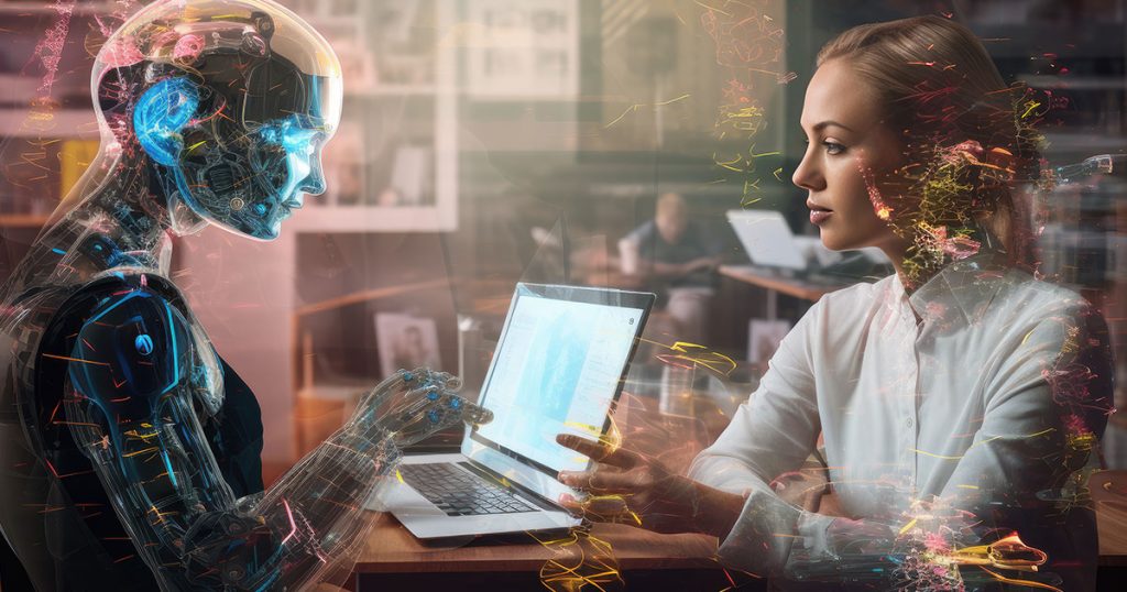 En AI-robot och en mänsklig copywriter sitter vid ett bord och funderar på hur man ska använda AI i texter för SEO